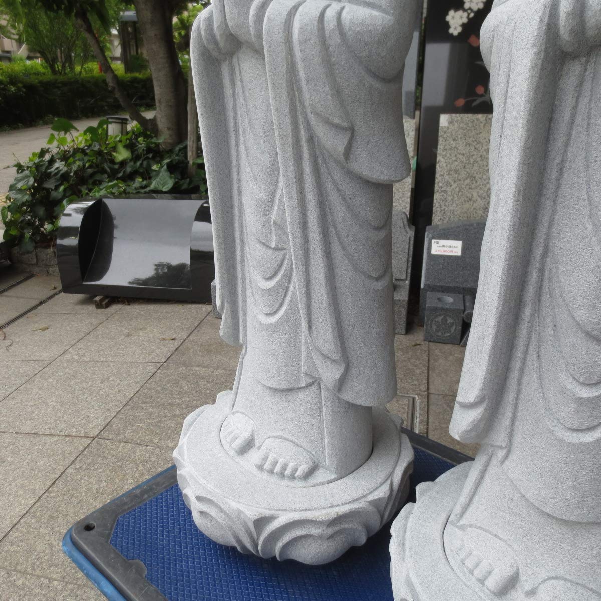 御影石の1尺大きさのお地蔵さん お 地蔵 さん 置物